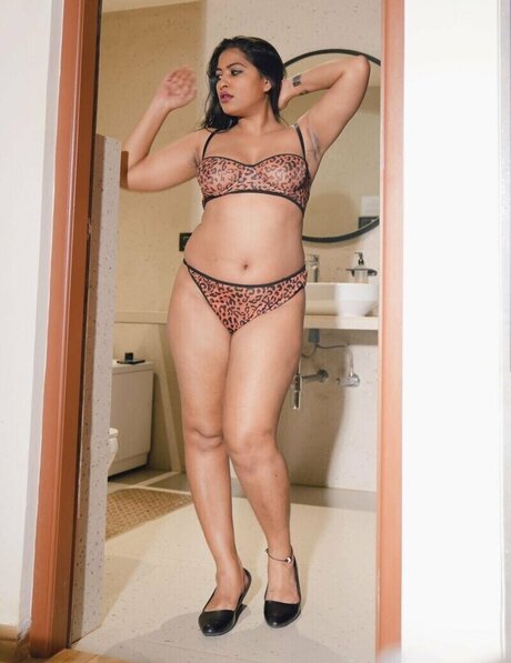 Anjali Gaud free model gallery