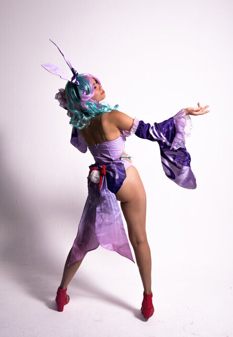 Bessy Q pornstar nude images