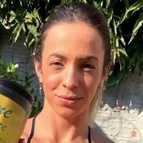 Bruna Vieira Fitness star top img