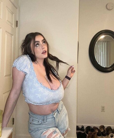 Missy Ann model nice image