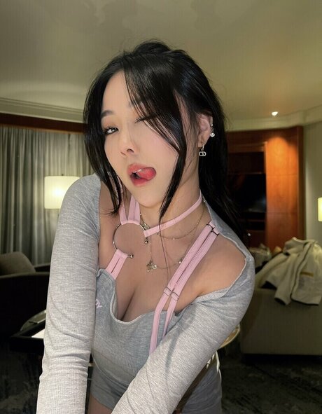 Hanavocado exclusive actress pictures