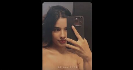 18 year old onlyfans sexy nude picture