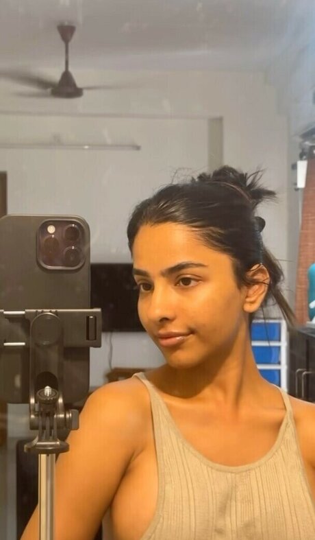 Aurora Sinclair sexy pornstar pics