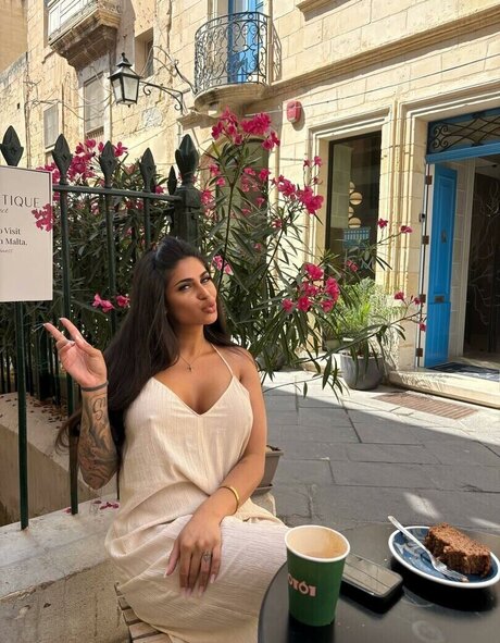 the arabian princess model sex pictures