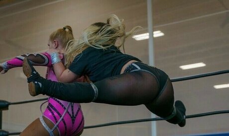 Ivy Malibu sex model pics