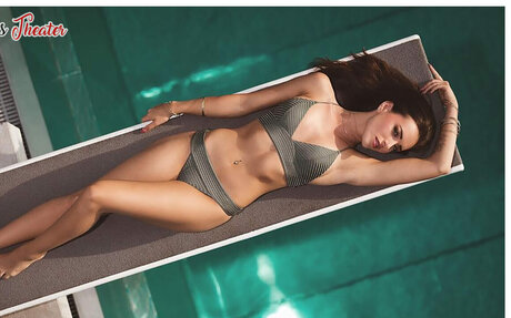 Izabela Ion porn model photos