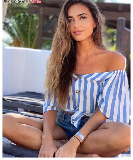 Izabela Ion pretty model galleries