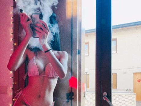 Candy Grace model sexy gallery