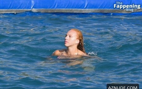 Anna Ermakova sexy model image