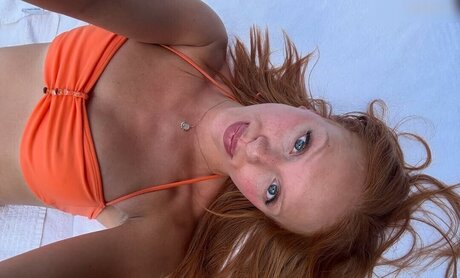 swinger milf onlyfans erotic images