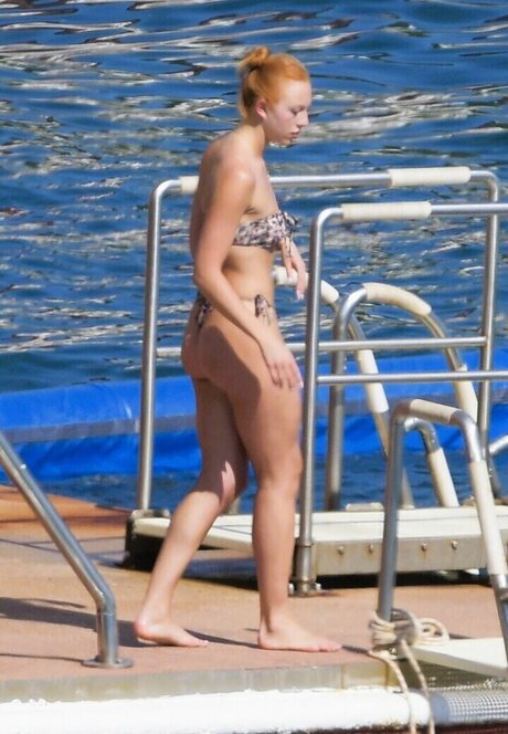 Anna Ermakova pornstar nude photos