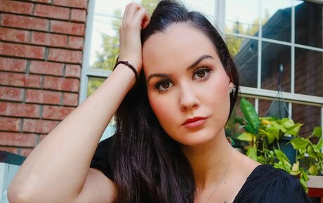 Sydney Watson nude model gallery