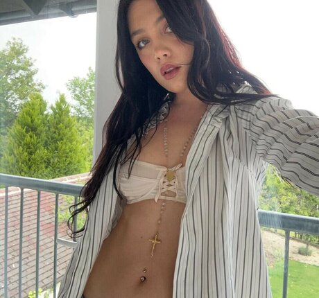 Alessi Rose porn star photo