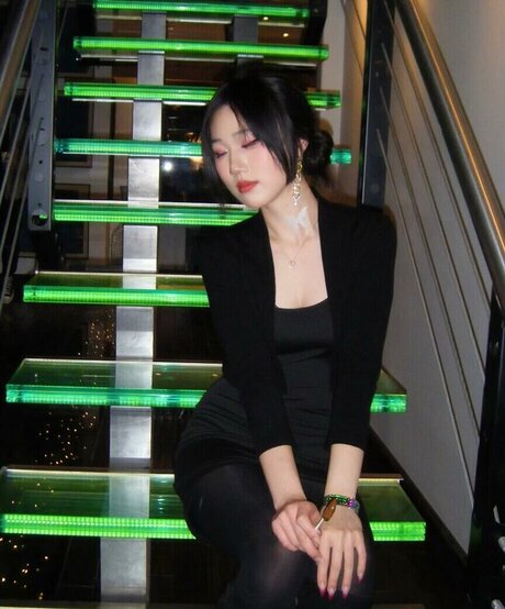 Lo3tus xxx star pictures