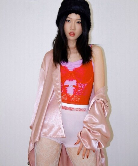 Lo3tus model sexy gallery