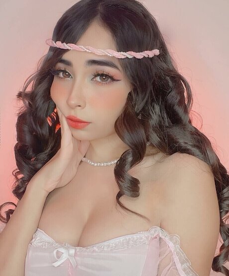 Nanatyx actress photos