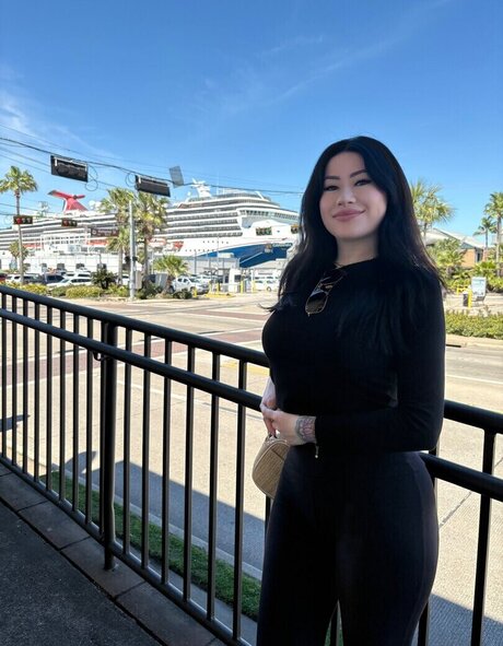 SamanthaKronos hd star photo