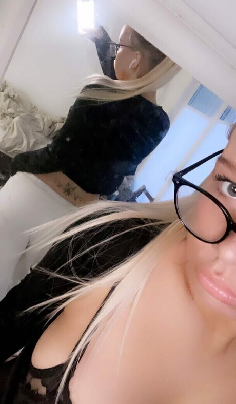 Nelli Virtanen pornstar beautiful pics