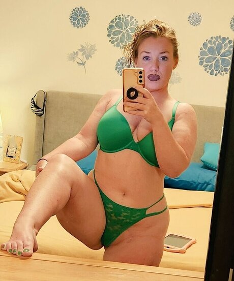 Erika Beverly star erotic image