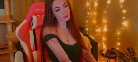 nic2hardo sex actress photos