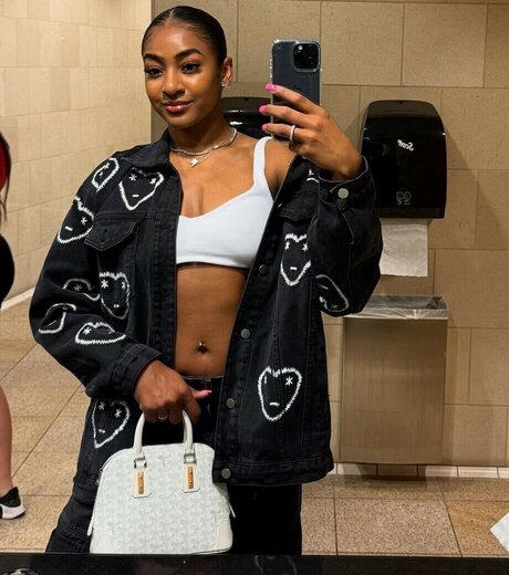 Deja Kelly best star pictures