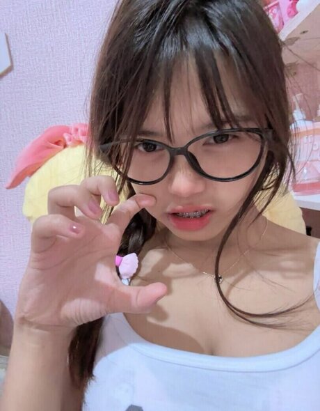 Riska Saputri high quality star photo