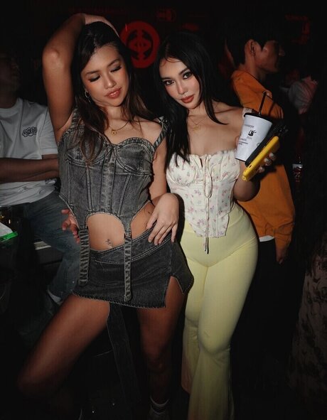 Alibaby131 nice model pics