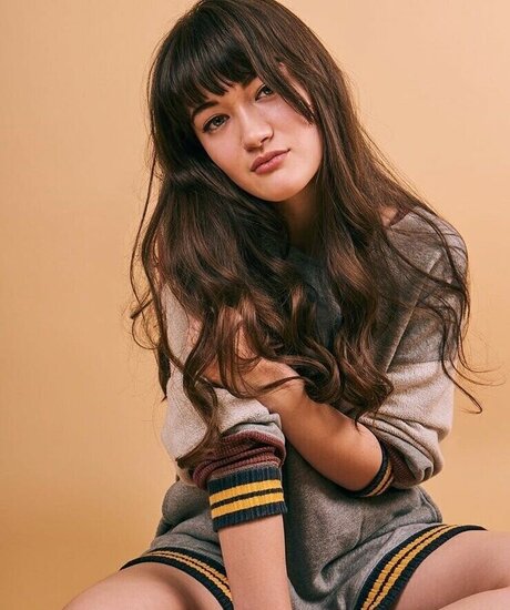 Isa Briones model hot galleries