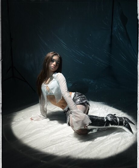 Leytink actress pics