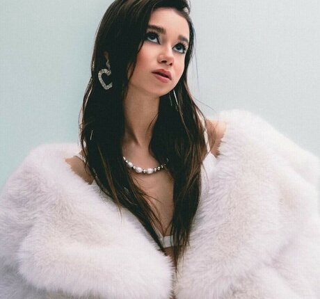 Leytink nice actress picture