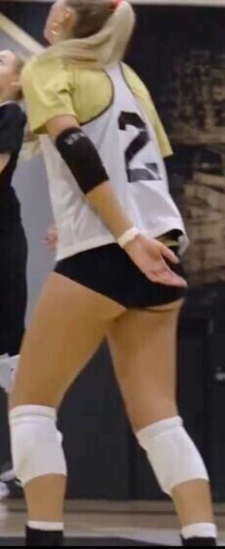 Taryn DeWese nice model image