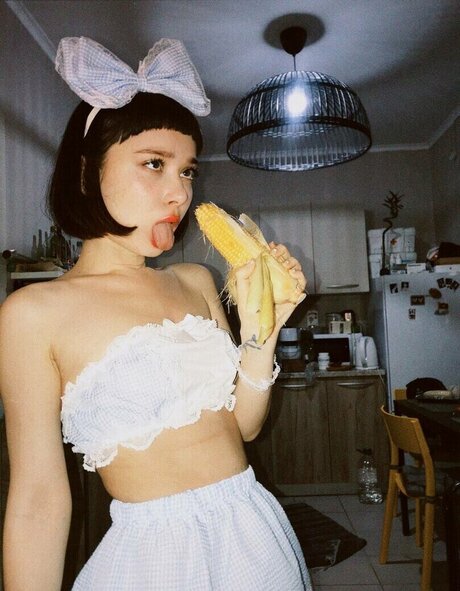 Polina Knyazeva model sex img