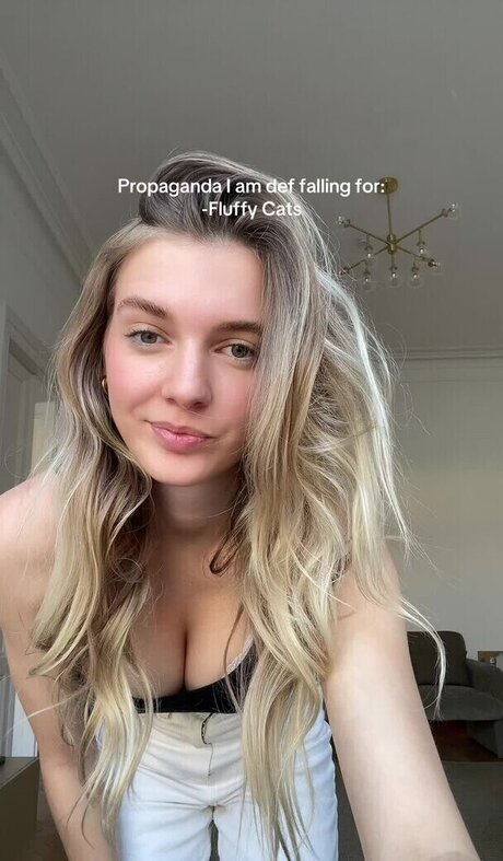 Lena Kozlovac model pretty gallery