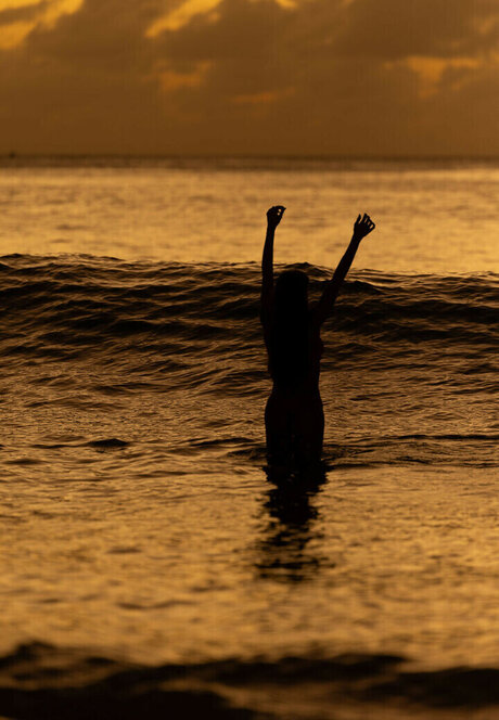 Neuronha Neurnha19 erotic actress photo