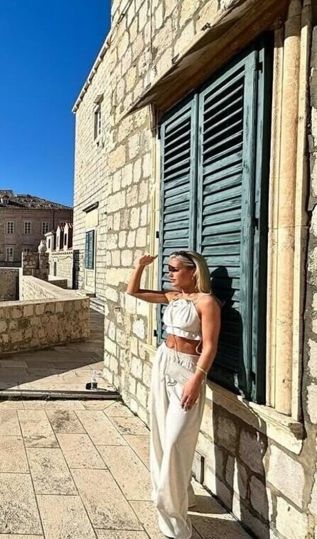 Eilidh Scott hot actress images