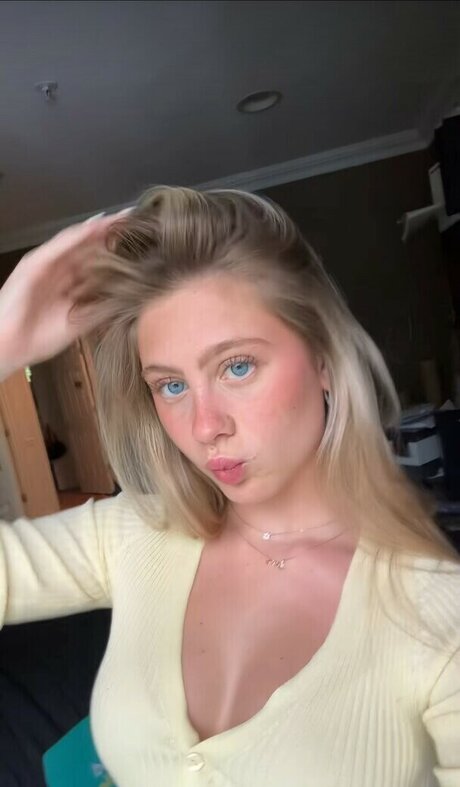 Ravenstar Rothstein naked star images