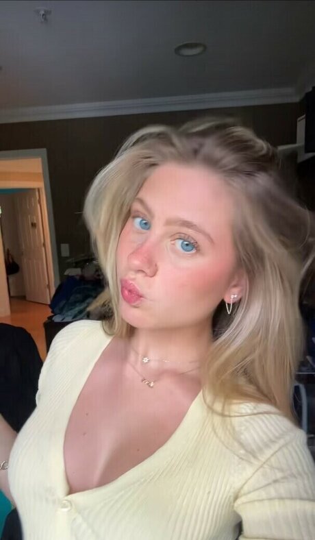 Ravenstar Rothstein adult model galleries