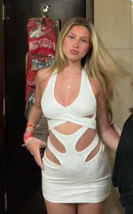 Ravenstar Rothstein star porn pic