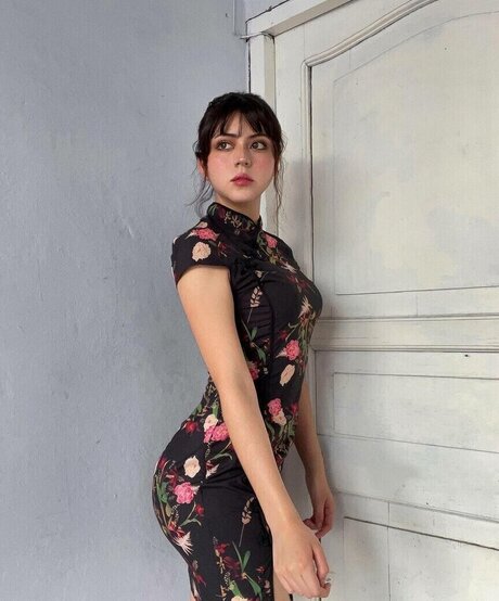 Vaniasse exclusive pornstar pic