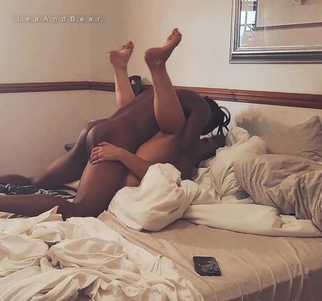 Leah And Bear exclusive pornstar photo