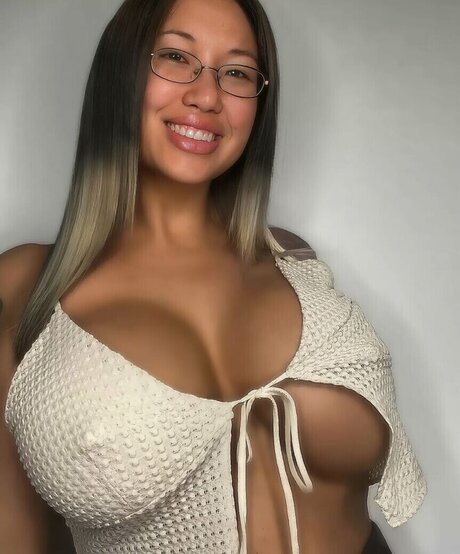 Samaela Ferrari beautiful star archive