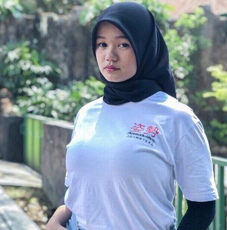 MeiMei Chan model xxx photo