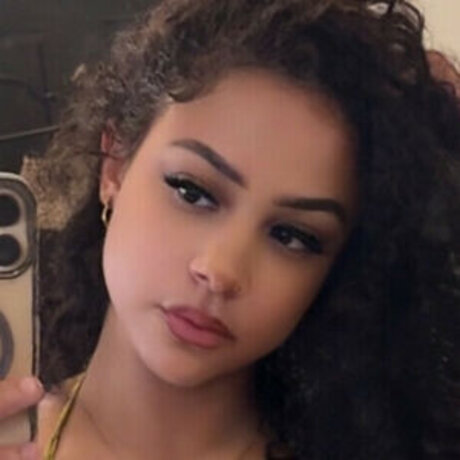 Thick Baddie Forevaa laii pretty actress images