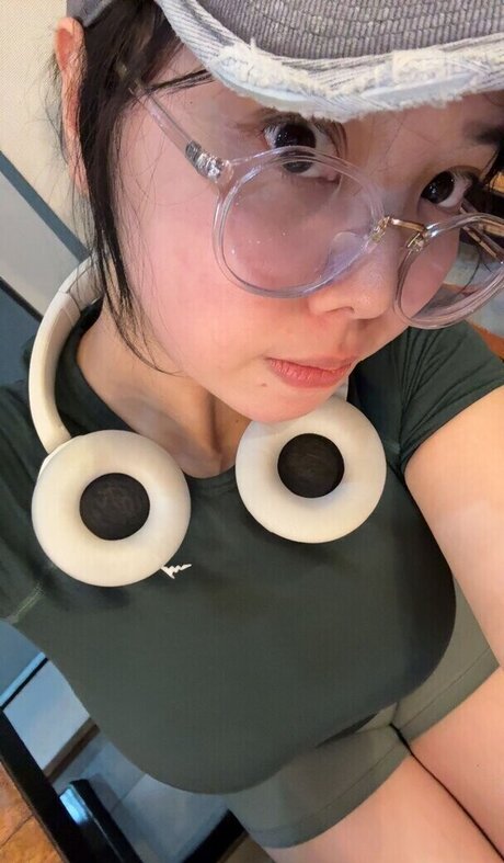 Hakaosan naked pornstar pic