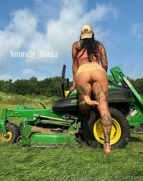 Bionka hot star photos