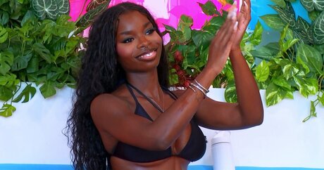 Olandria Carthen pornstar nude pictures