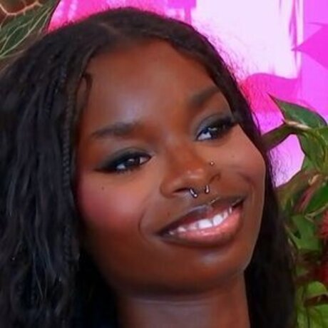 Olandria Carthen hd model img