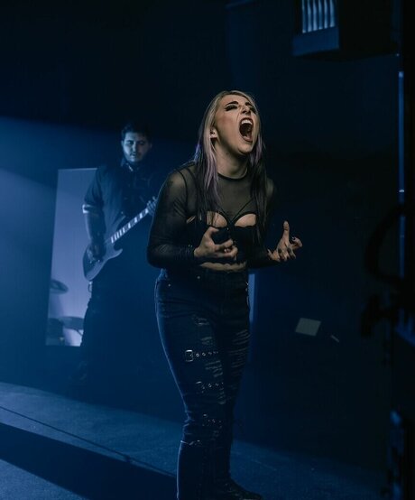 Kasey Karlsen model pic