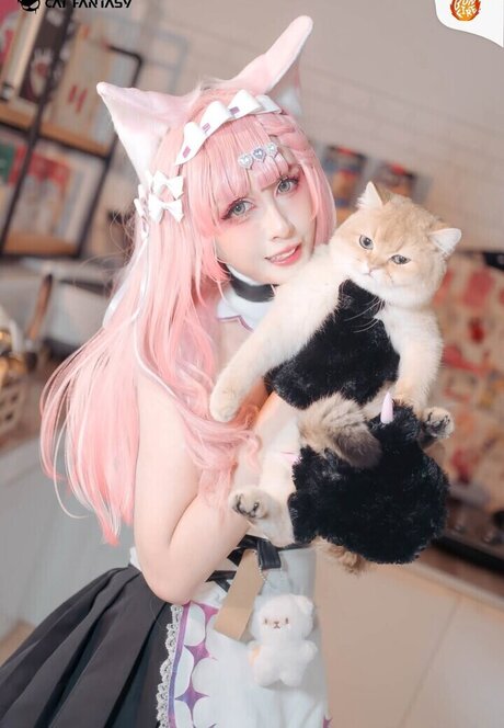 Plathong erotic pornstar photo