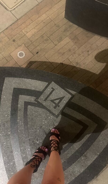 Sarah Kayleen pretty pornstar photos